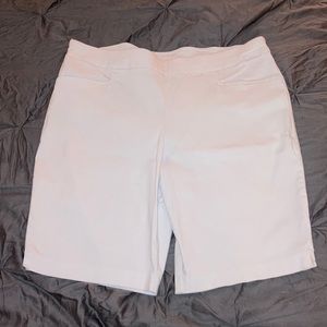 Time and Tru Bermuda shorts